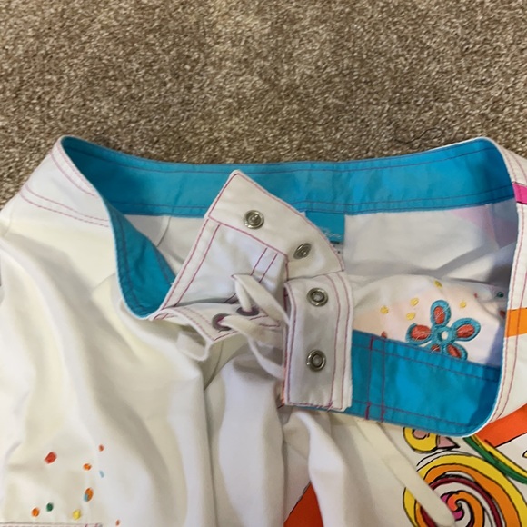 4/$24𦩠Menβs Billabong board shorts size 5 ππ»ββοΈ - Picture 8 of 12